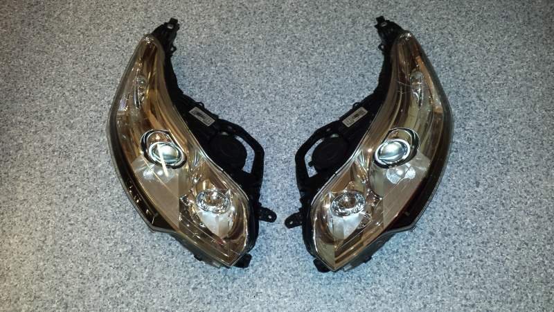 LED Xenonscheinwerfer von Citroen C5 III X7 re+li