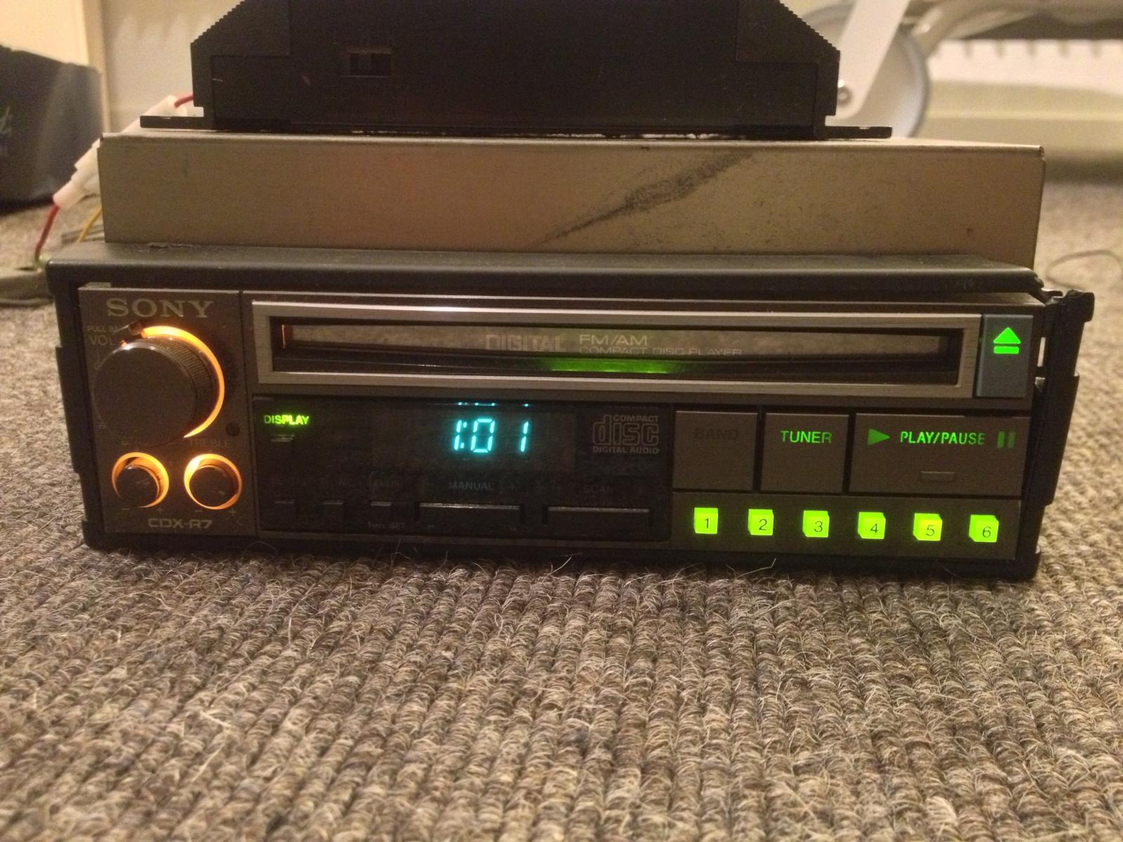 sony CDX R7.jpg