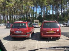 zufälliges C8-Treffen auf einem Super U-Parkplatz in Lit-et-Mixte (Atlantique)