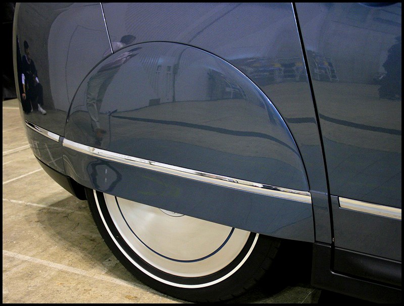 citroen_hinten_radabdeckung.jpg.589c04f3b4f23c993fd7309c05bf3762.jpg