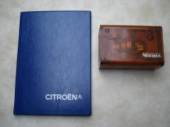 Lampenkasten und Bordbuch.JPG