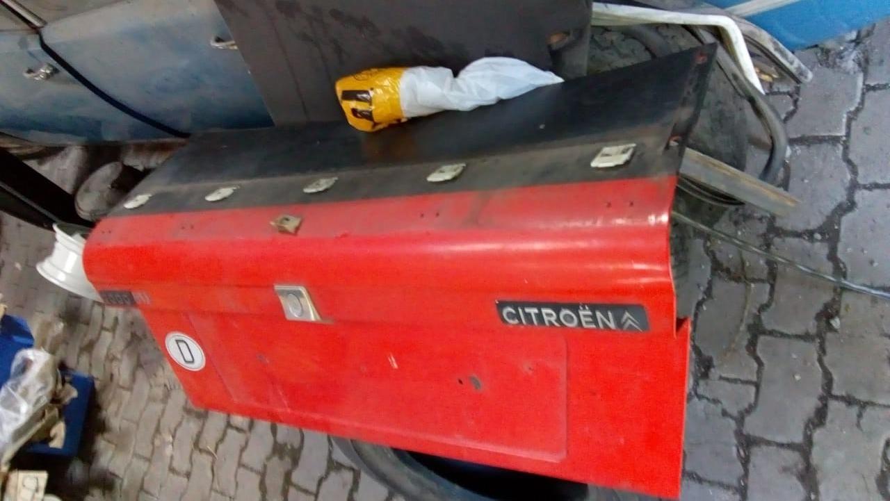 Biete CX Heckklappe Limo rot