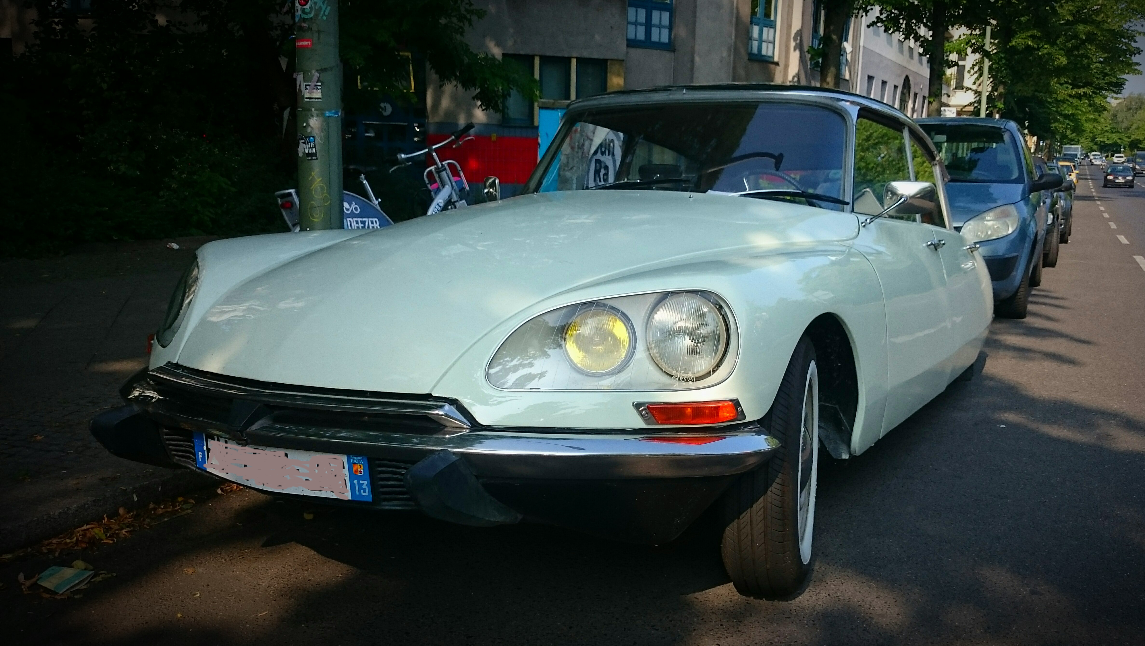 ds_vorne.JPG.0c9156abf191c944bb8a6ed506800a2c.JPG