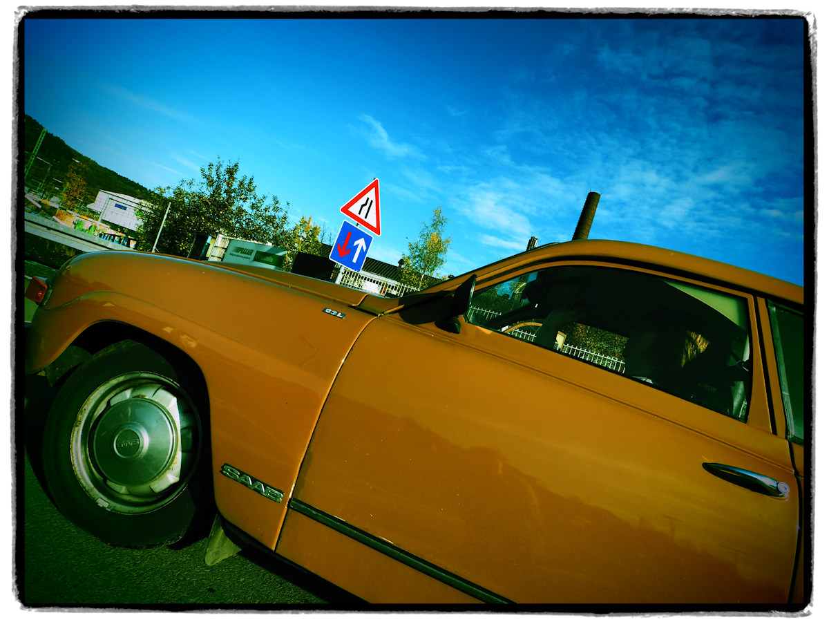 1025028227_Saabretro.jpg.f2ff500bbba1e4d1280dd5e214d38ec9.jpg