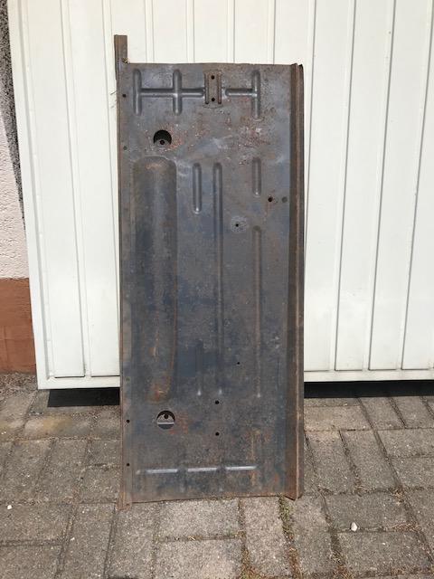 Biete : AMI 8 Bodenblech links NOS