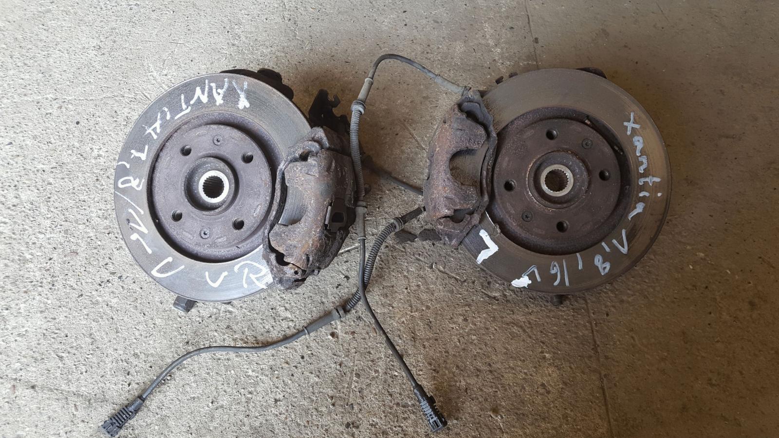 [Biete] Xantia X2 Achsschenkel komplett