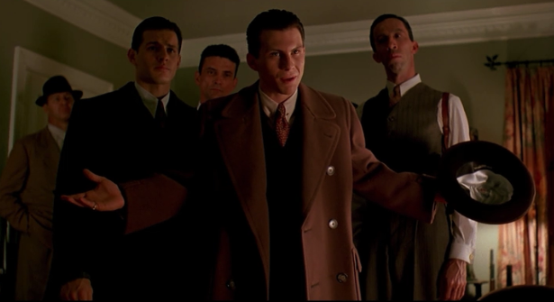 mobsters-5.png.94bd4e137a2c9a56f1b20b53ef688f9a.png