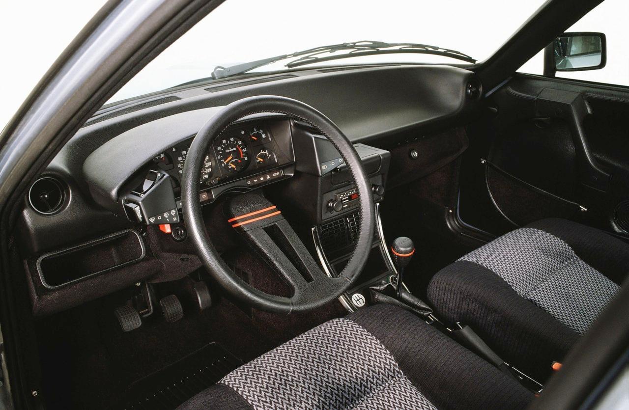 1984-CX-GTi-Turbo-Series-1.5-Interior.jpg.2d6ba15afc0008a112ab3c42129d931c.jpg
