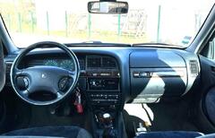 Xantia Break V6 dunkelrot F Bild 3.jpg