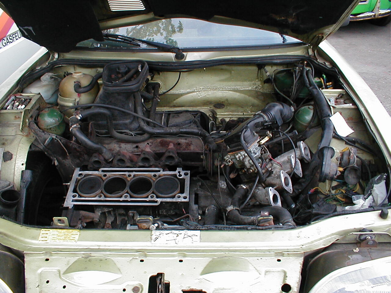large.Motorraum.JPG.ecfb62e5601c5f725dccc284171eb065.JPG