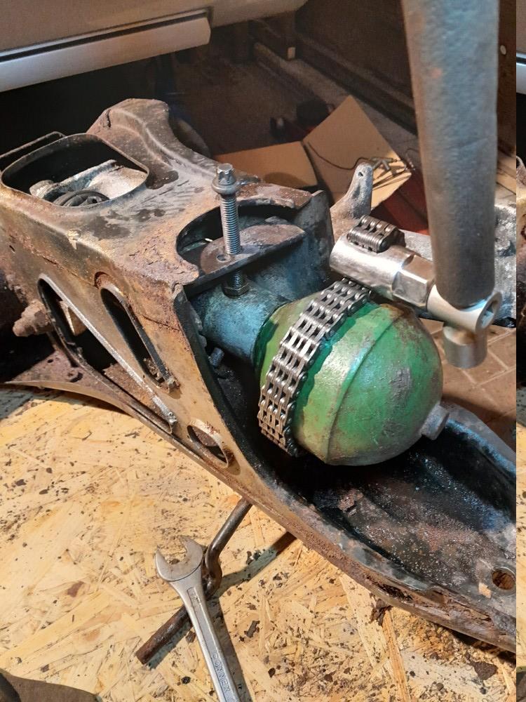 Federkugel hinten lösen