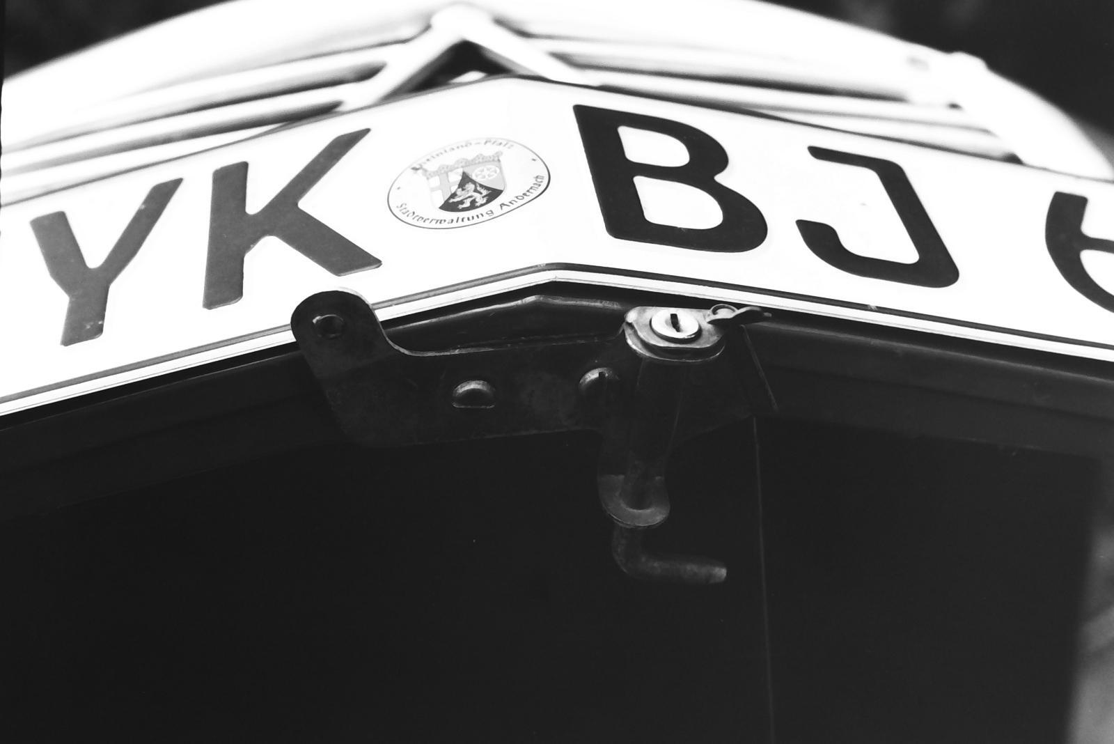 MotorhaubenschloalteVersion.JPG.db027ceb130be5e279a332c7d75ccdad.JPG
