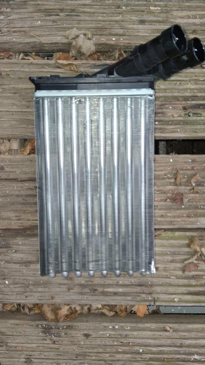 large.Radiateurdechauffage.jpg.b1d1068daf9de6dee19843c0810365c2.jpg