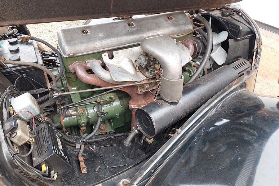 Motor-Innenraum-Rechts-small.jpg.ee10301c086a65e4cb2830e068416d35.jpg
