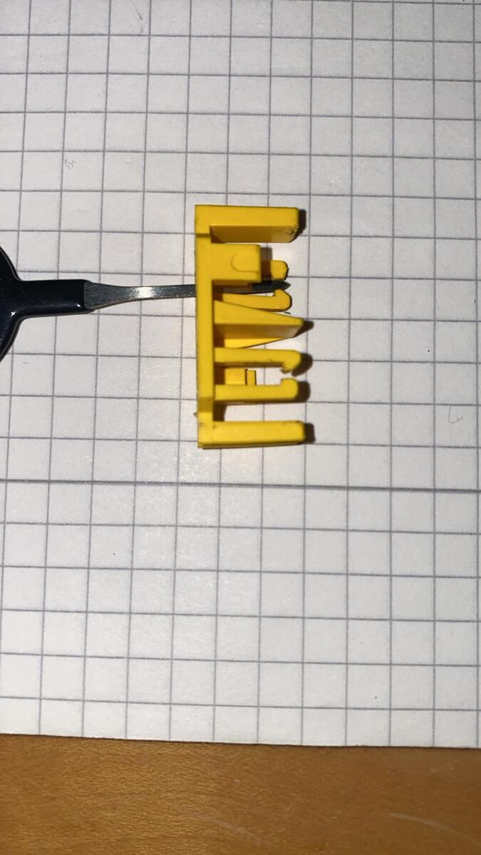 Citroen Lüfterstecker 001.jpg