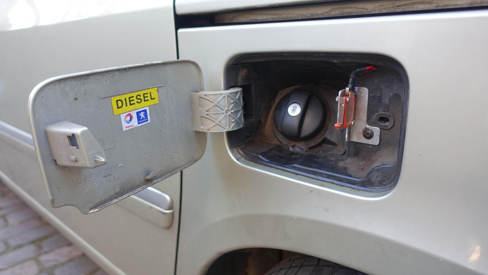 C2 1.6 HDi (FAP) - Widerstand Tankklappensensor