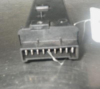 Stecker ZV Steuergerät.JPG