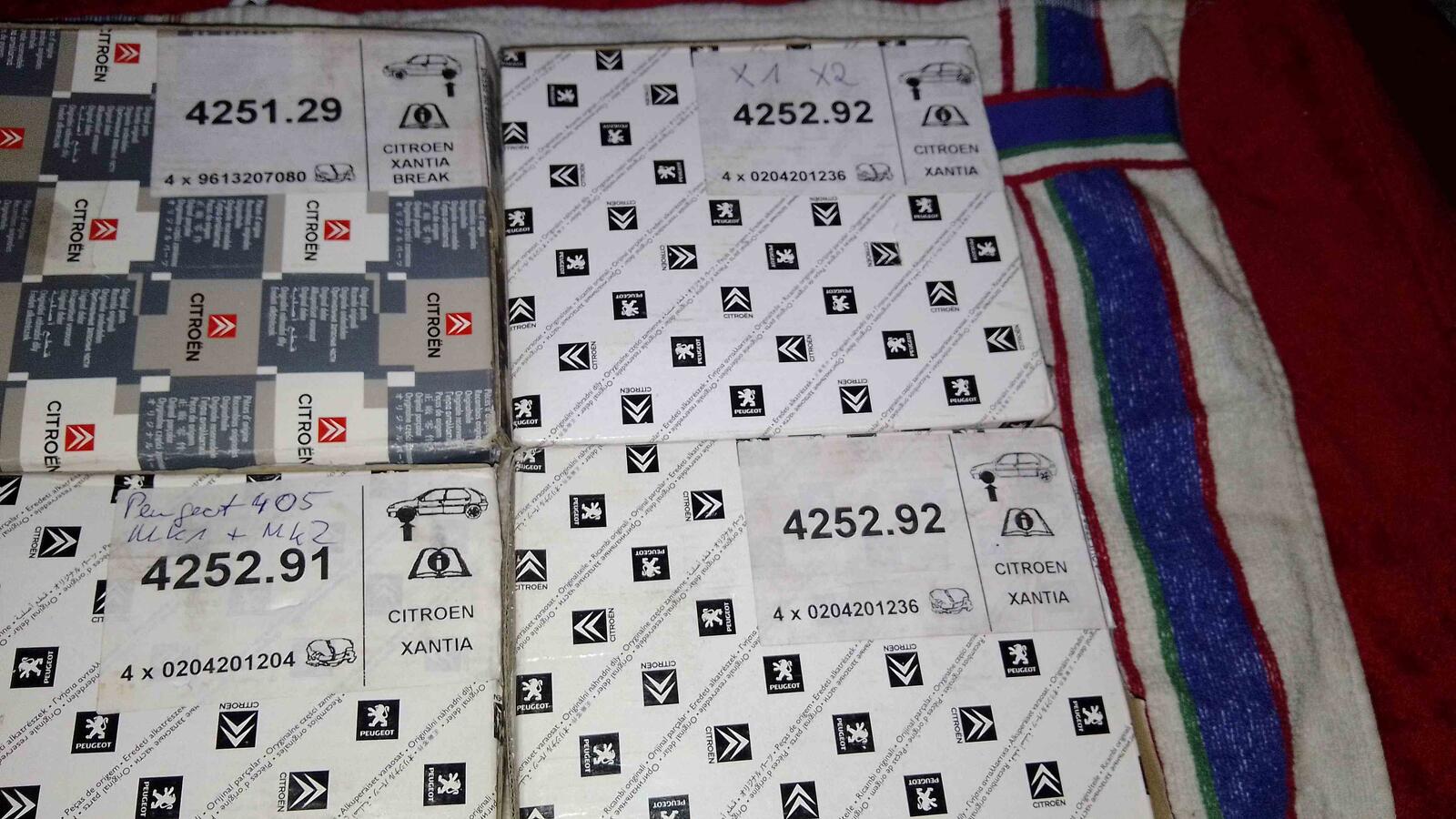 4252.91 4252.92 4251.29 Bremsbeläge Xantia Vorderachse und Hinterachse original Citroen